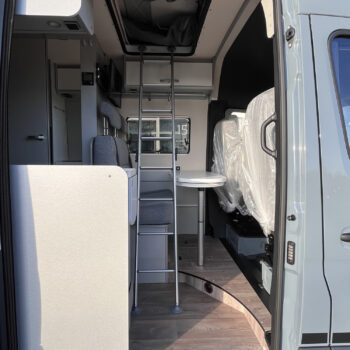 0020381651-p3a-hymer-free_s_campus-mercedes-5-350x350